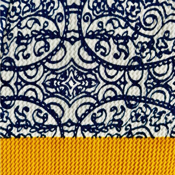 HAANI A-line dress with satin tie - Picture 6 of 6